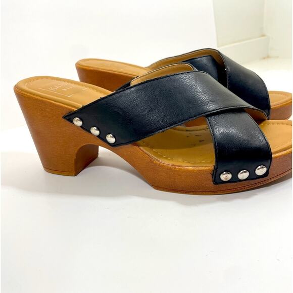 Kari Blue Strap Sandals Black Nail Head Accents Size 9 - Picture 9 of 15